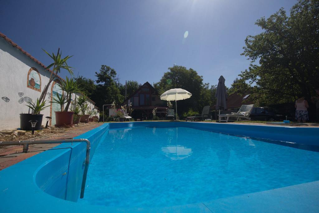 Pension Elisabeth Balatonlelle Εξωτερικό φωτογραφία