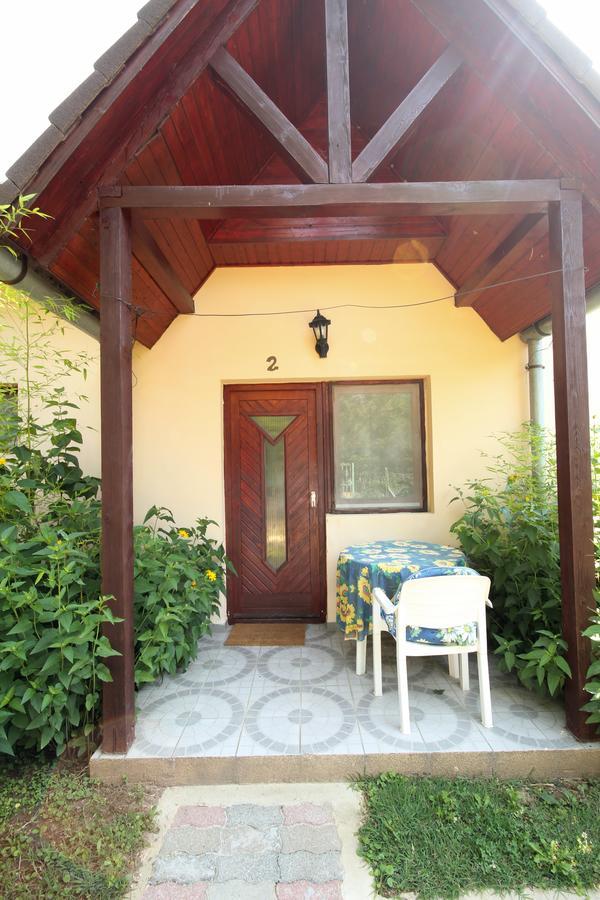 Pension Elisabeth Balatonlelle Εξωτερικό φωτογραφία