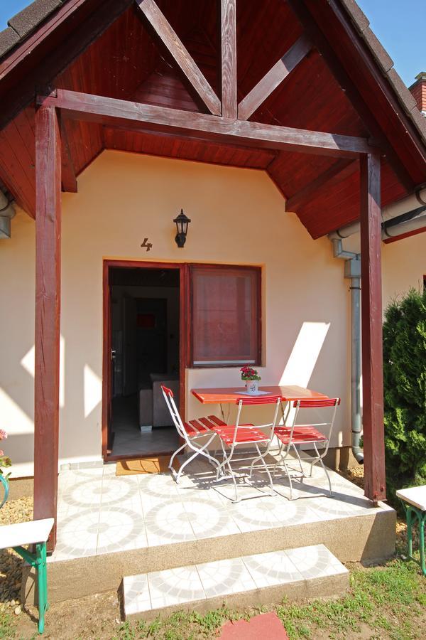 Pension Elisabeth Balatonlelle Εξωτερικό φωτογραφία