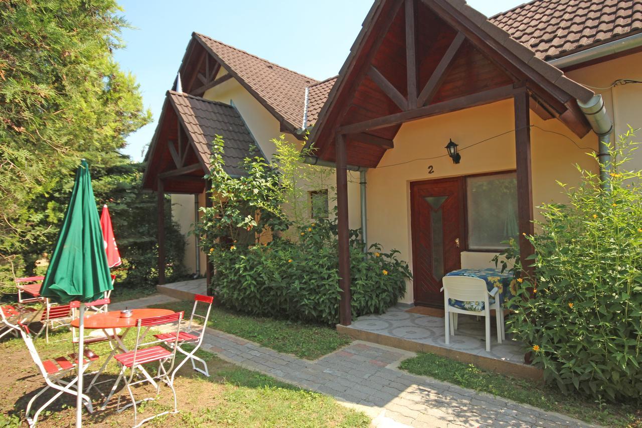 Pension Elisabeth Balatonlelle Εξωτερικό φωτογραφία